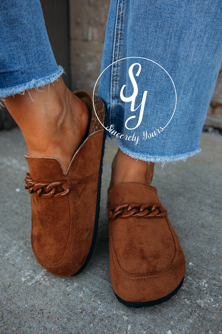 Mixed Messages Clog - Whiskey