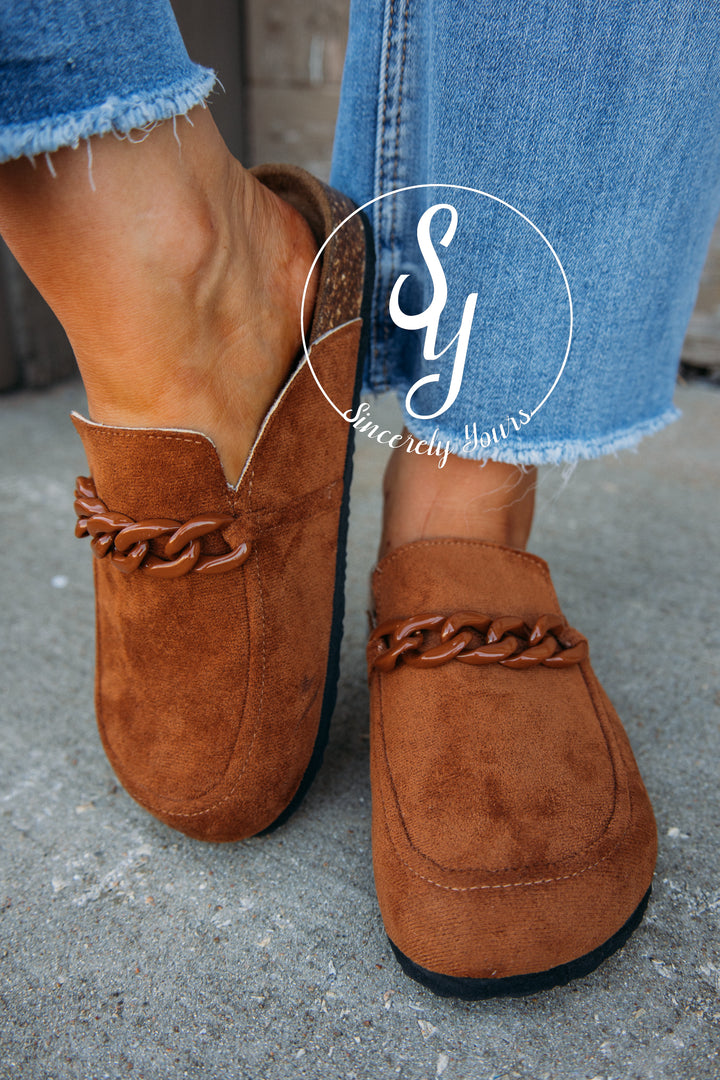 Mixed Messages Clog - Whiskey