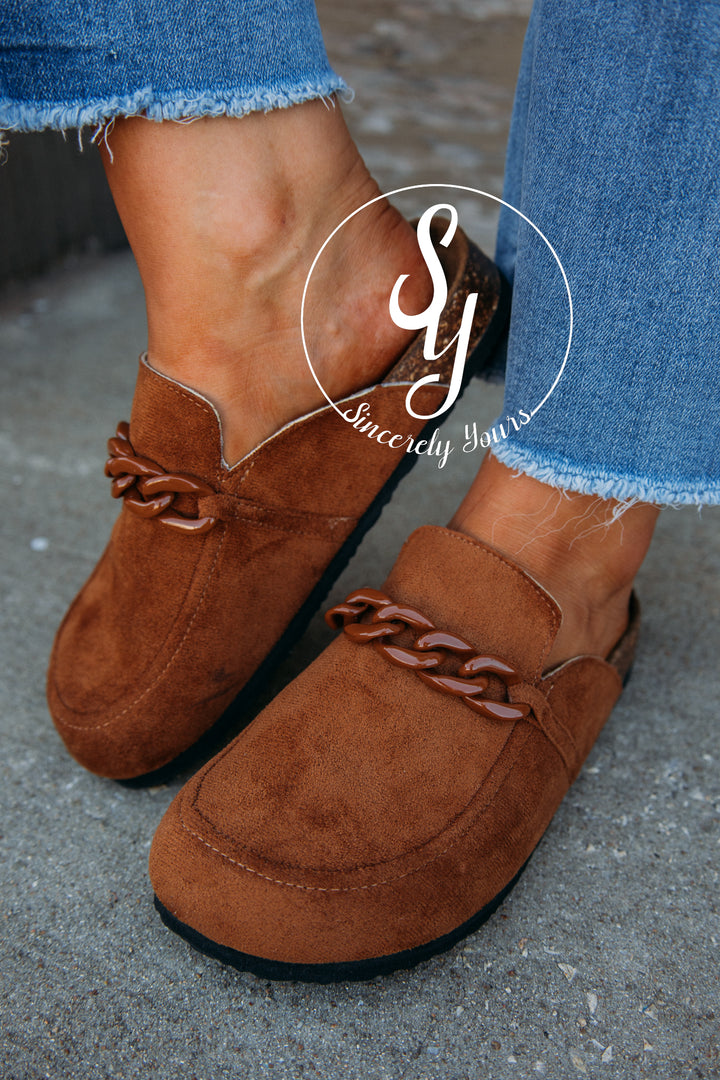 Mixed Messages Clog - Whiskey