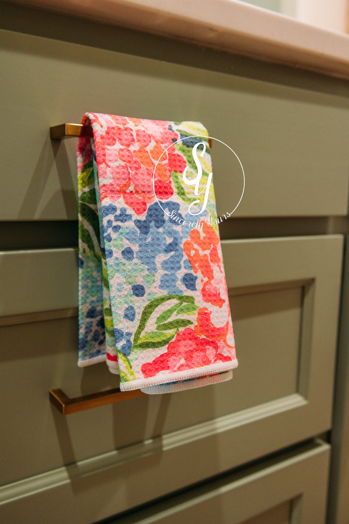 Pom Pom: Double-Sided Hand Towel