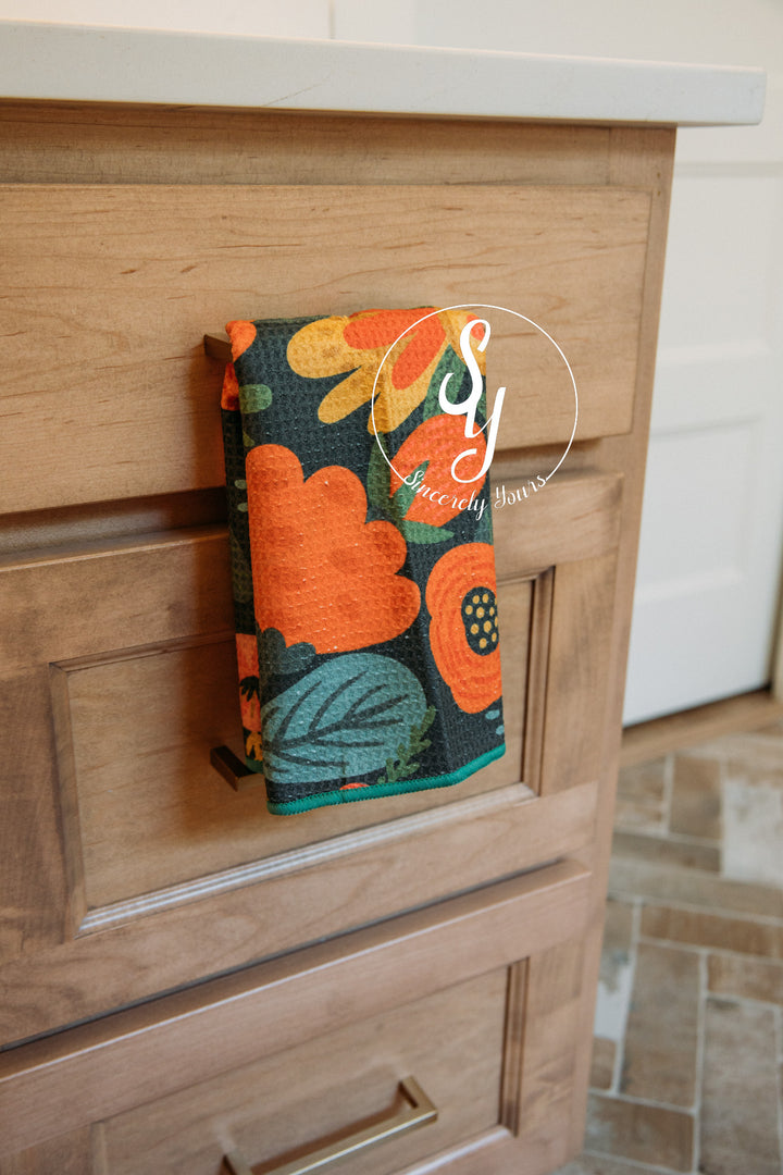 Olive Gardenia: Reversible Hand Towel