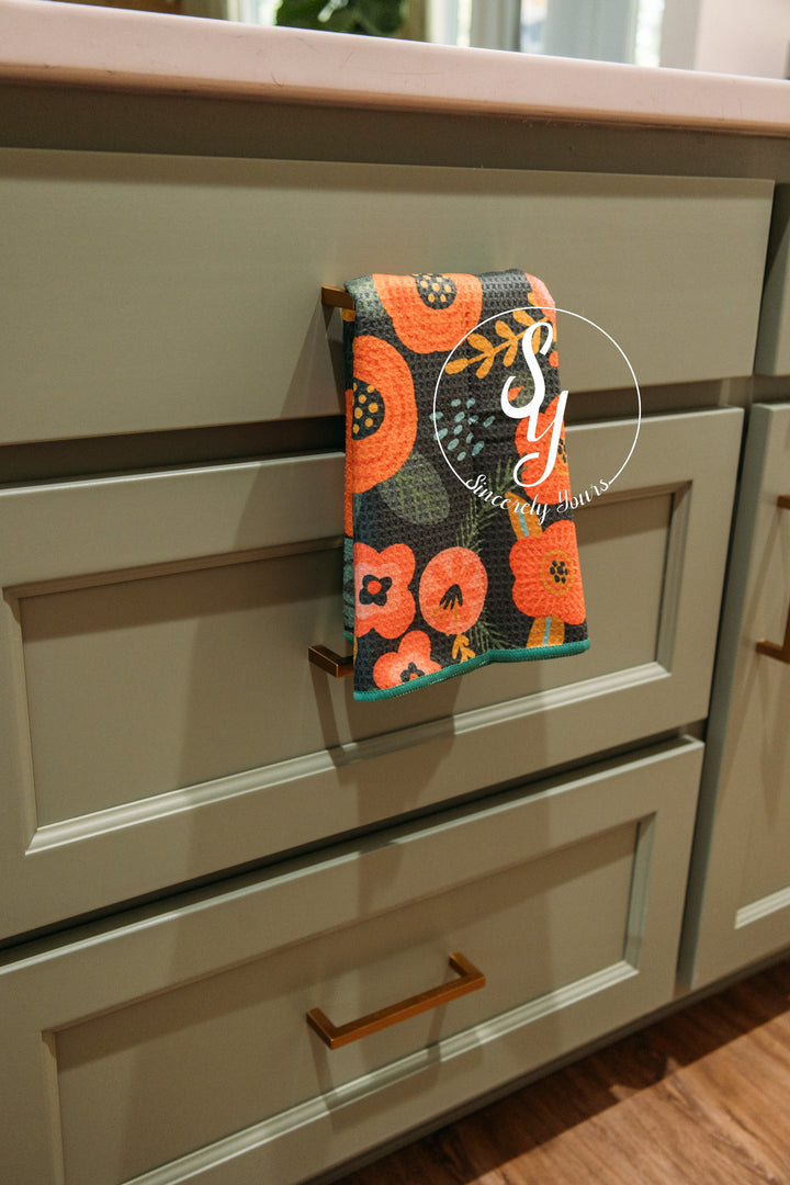 Olive Gardenia: Reversible Hand Towel