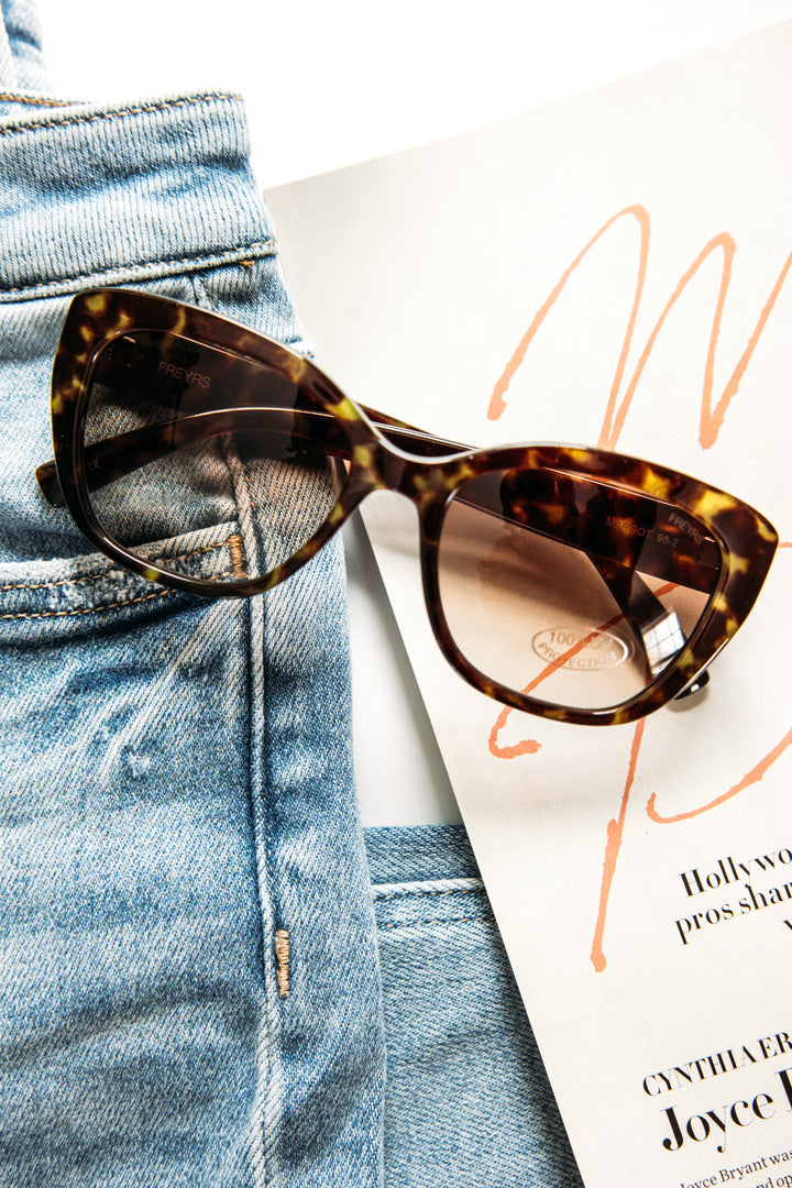 Show Stopper Sunglasses - Tortoise