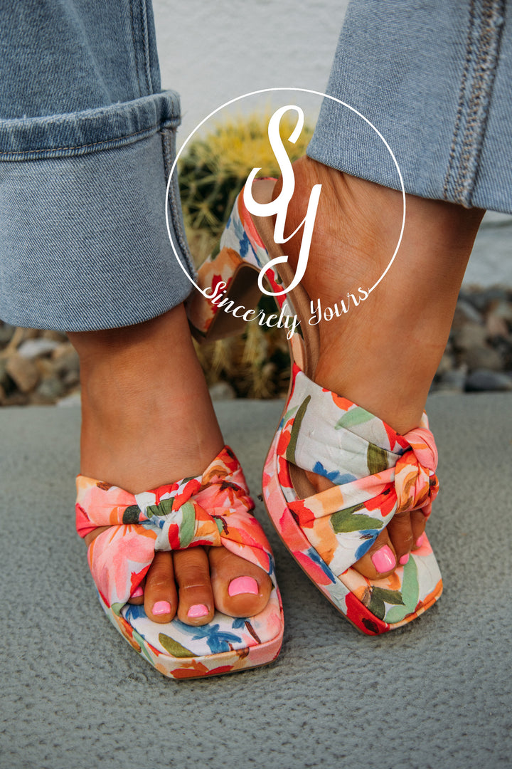 Meredith Heel- Red Multi