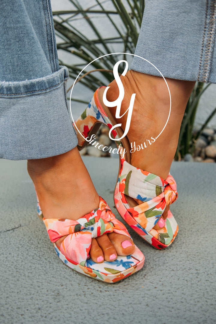 Meredith Heel- Red Multi