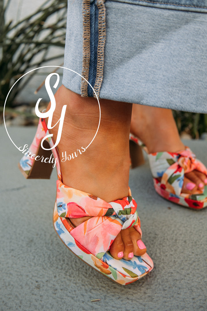 Meredith Heel- Red Multi