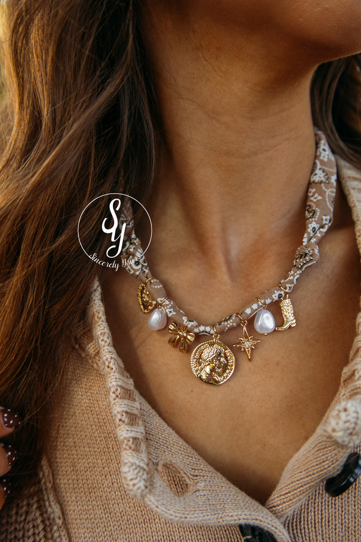 Countryside Necklace - Brown