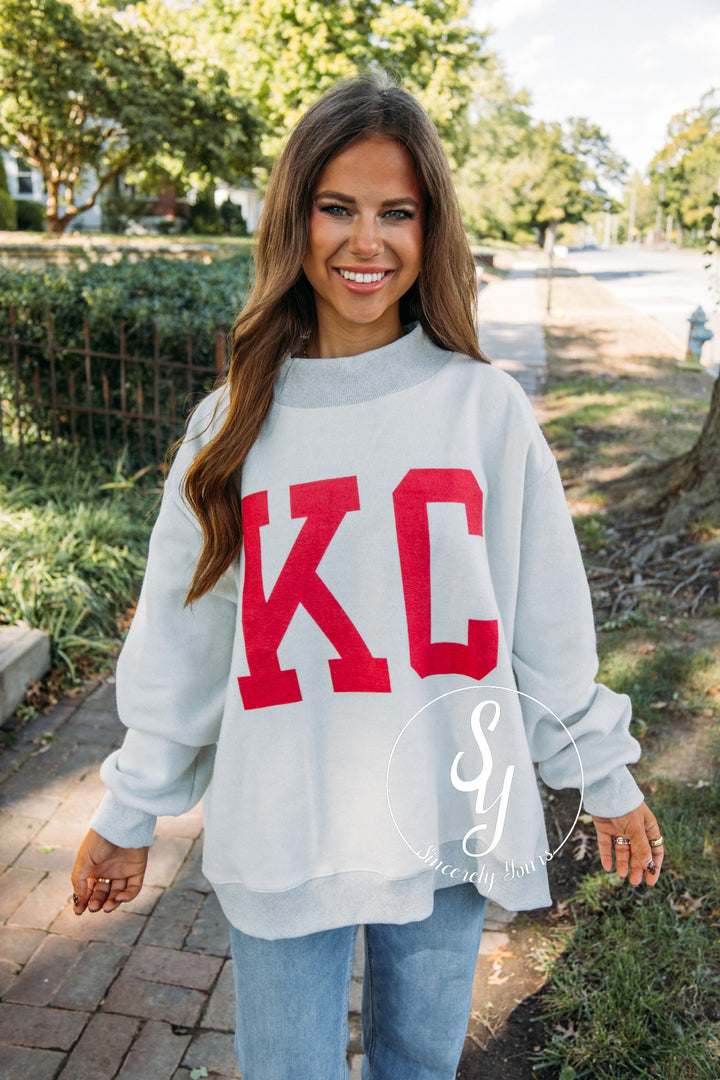 Kansas City Reversible Mock Neck -Heather Gray / Red