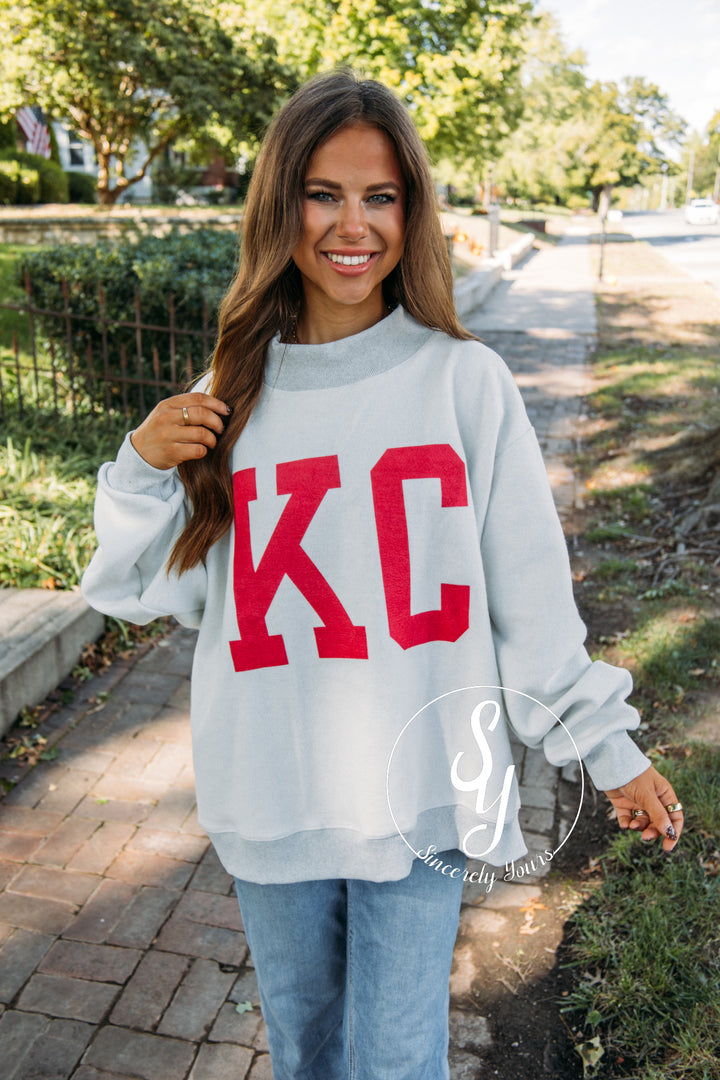 Kansas City Reversible Mock Neck -Heather Gray / Red