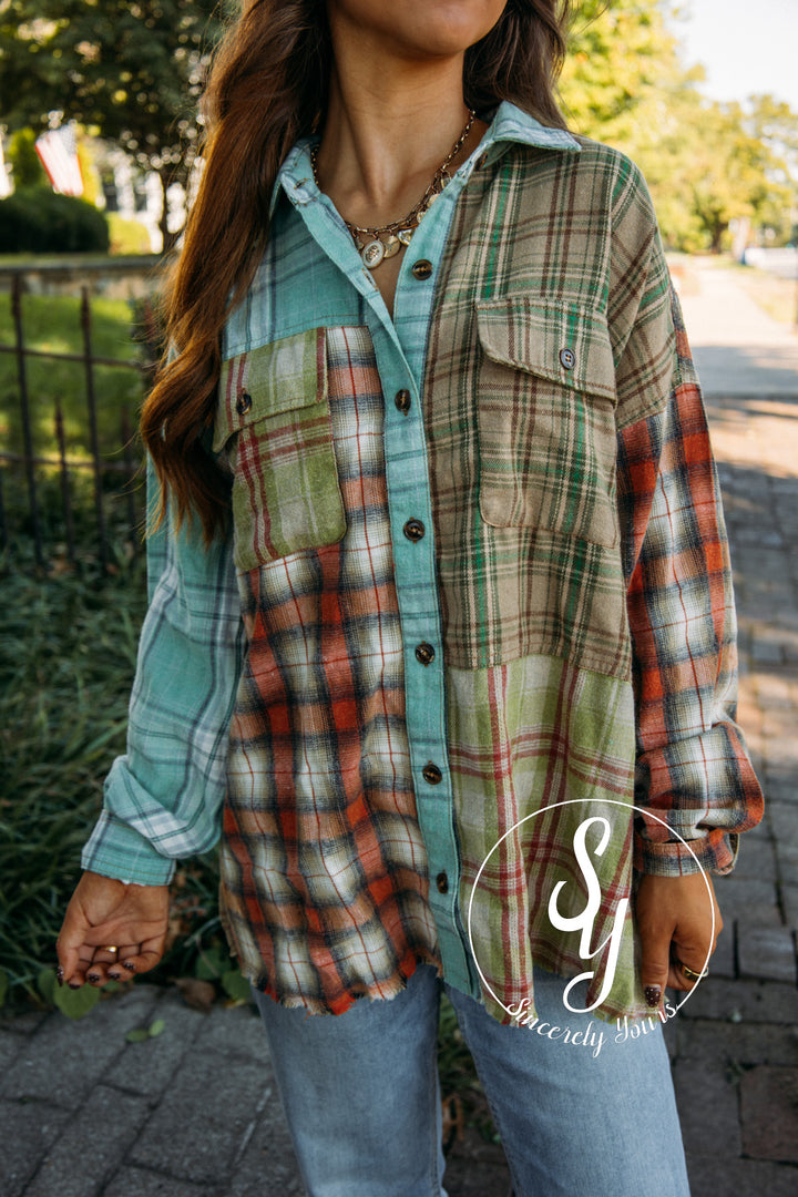 Feeling Plaid Top - Sage Combo