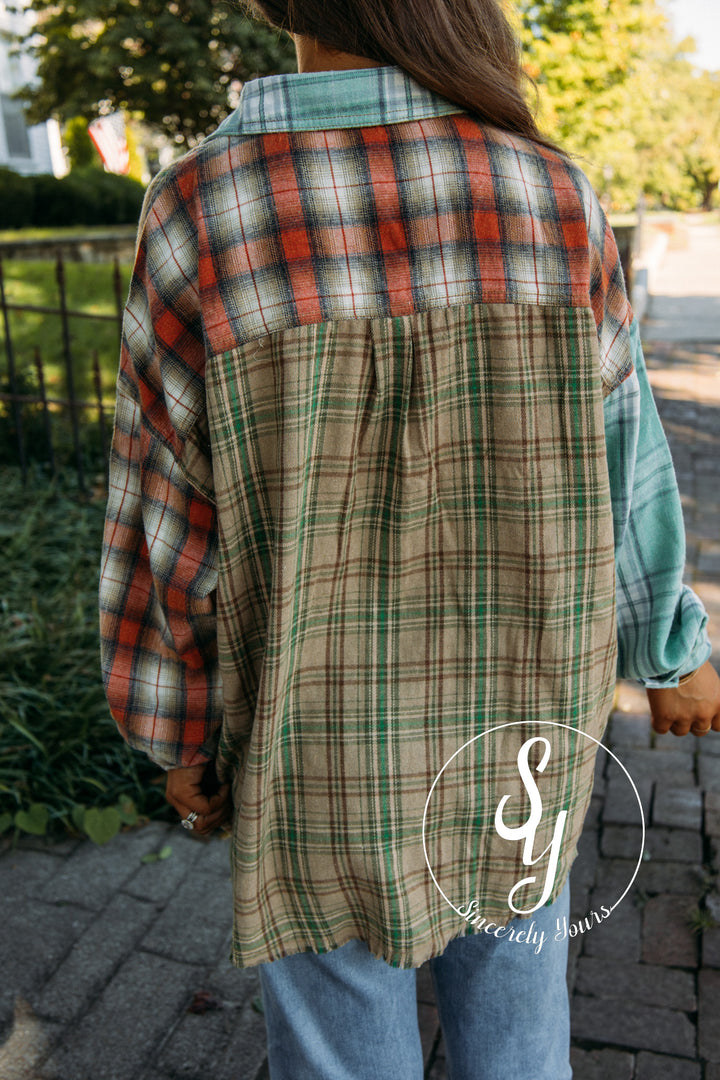 Feeling Plaid Top - Sage Combo