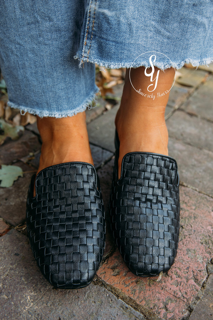 Over and Over Mule - Black