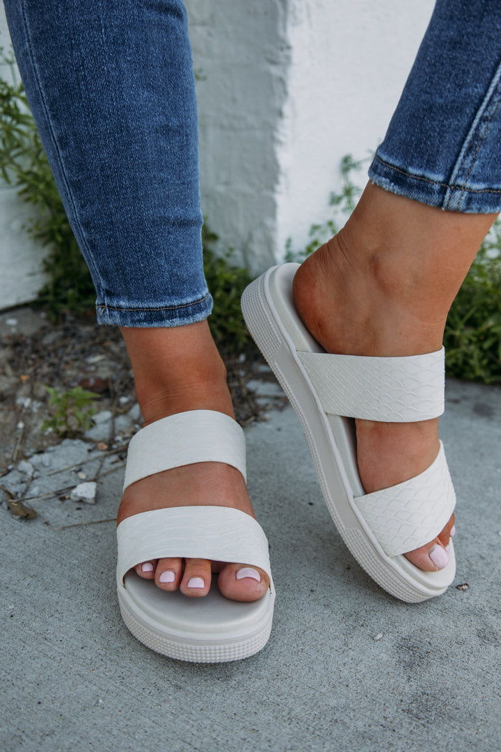 The Saige Sandal - Ivory