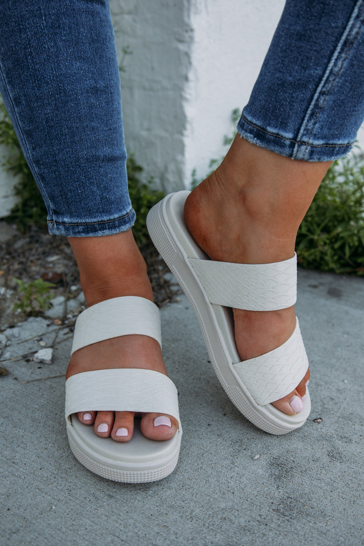 The Saige Sandal - Ivory