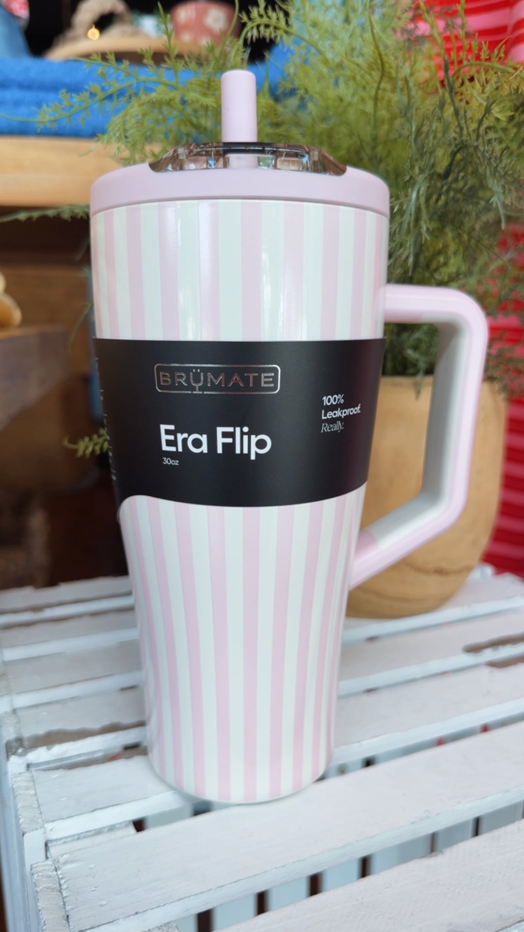 Brumate: Era Flip 30oz-Strawberries &amp; Cream