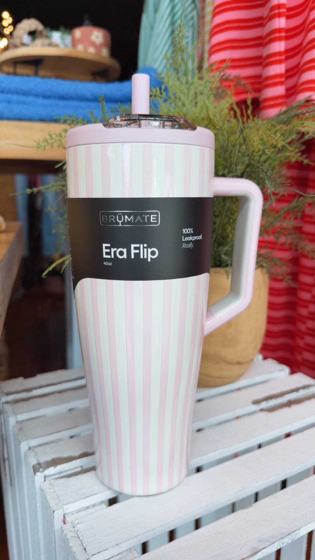 Brumate: Era Flip 40oz-Strawberries &amp; Cream