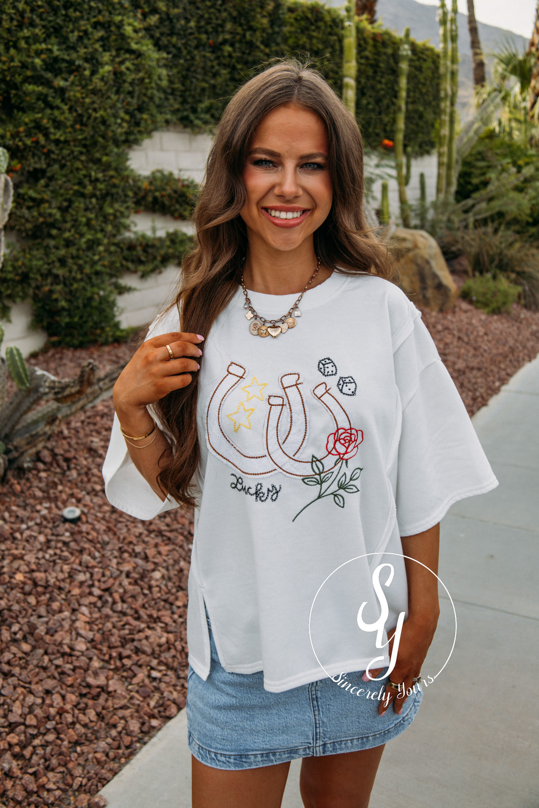 Lucky Horseshoe Top - White
