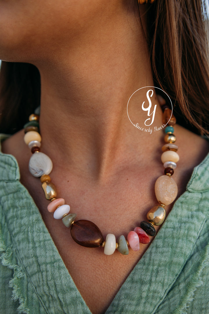 Lala Beaded Necklace -Neutral