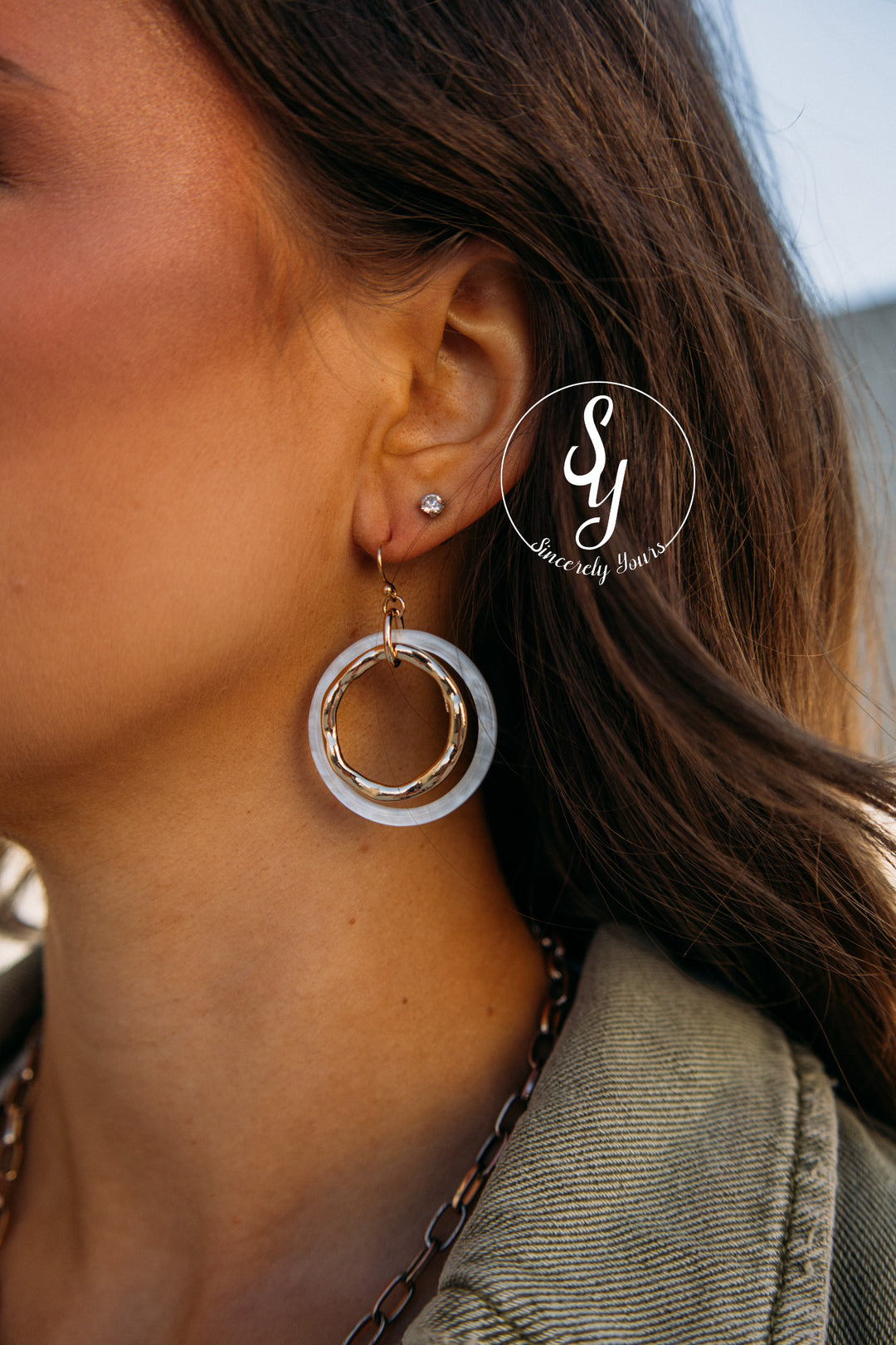 Upscale Moment Earring - Gold