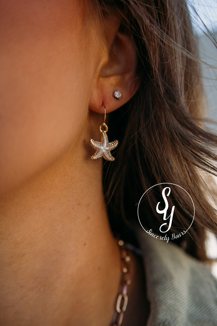 Starfish Love Earring - Gold