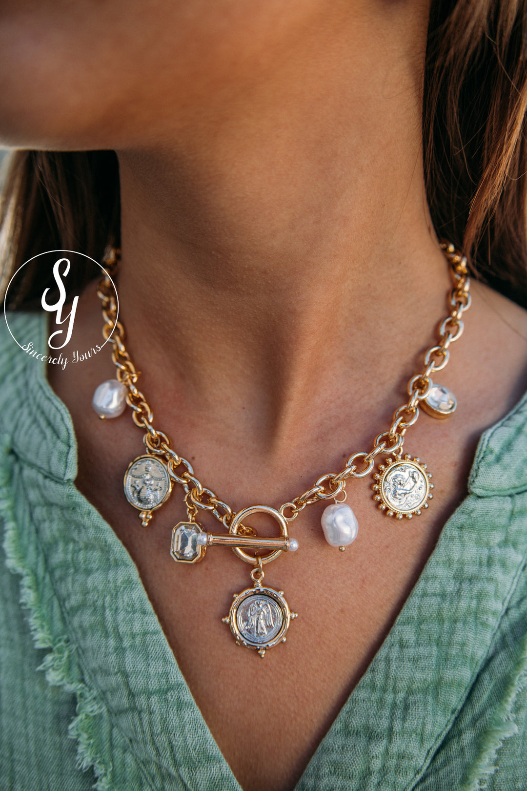 Lily Charm Necklace - Gold