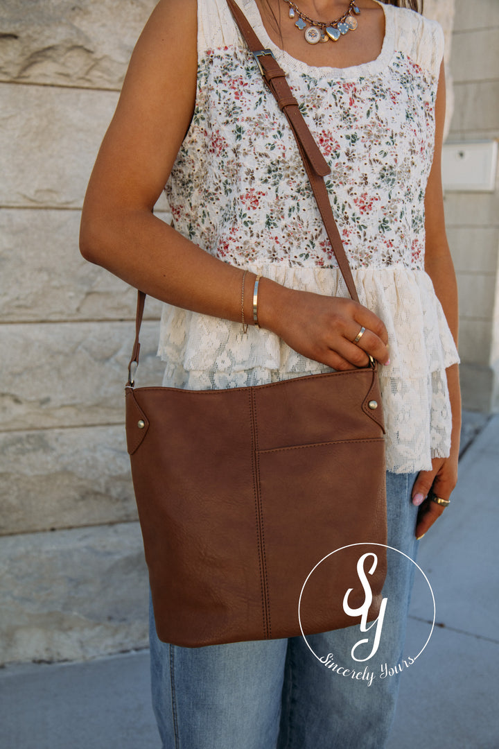 Weston Crossbody - Saddle