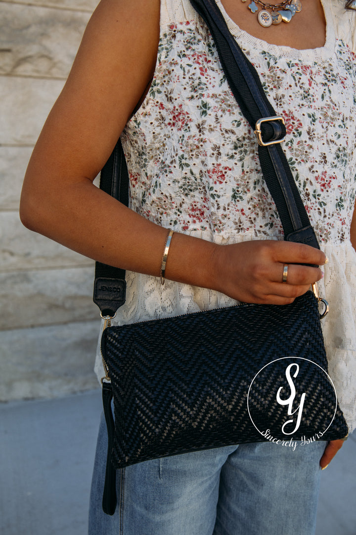 Classic Vibe Purse - Black
