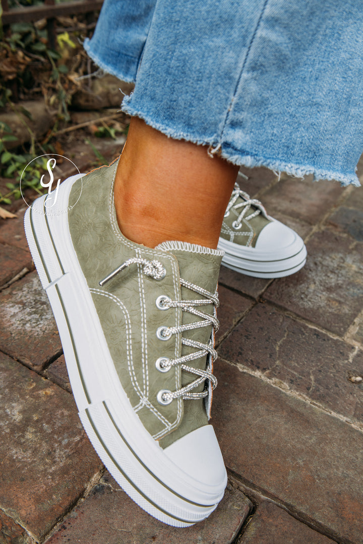 So Extra Sneaker - Sage