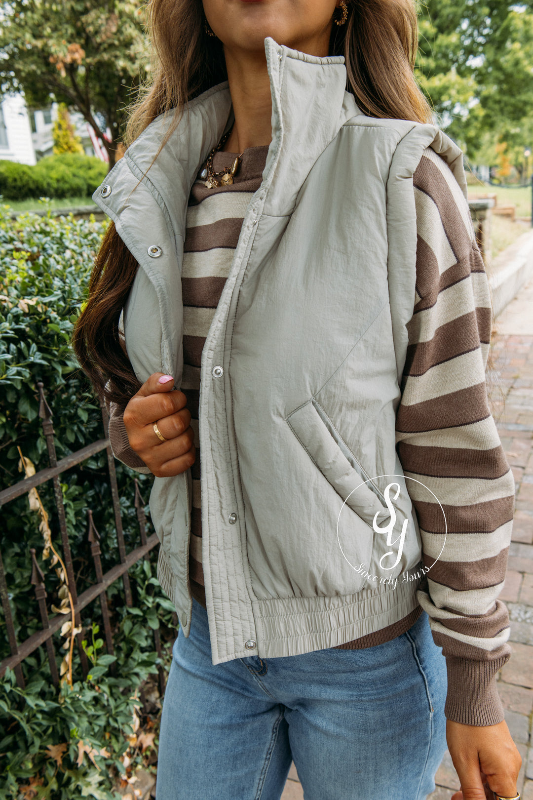 Simply Iconic Mock Neck Vest - Cement