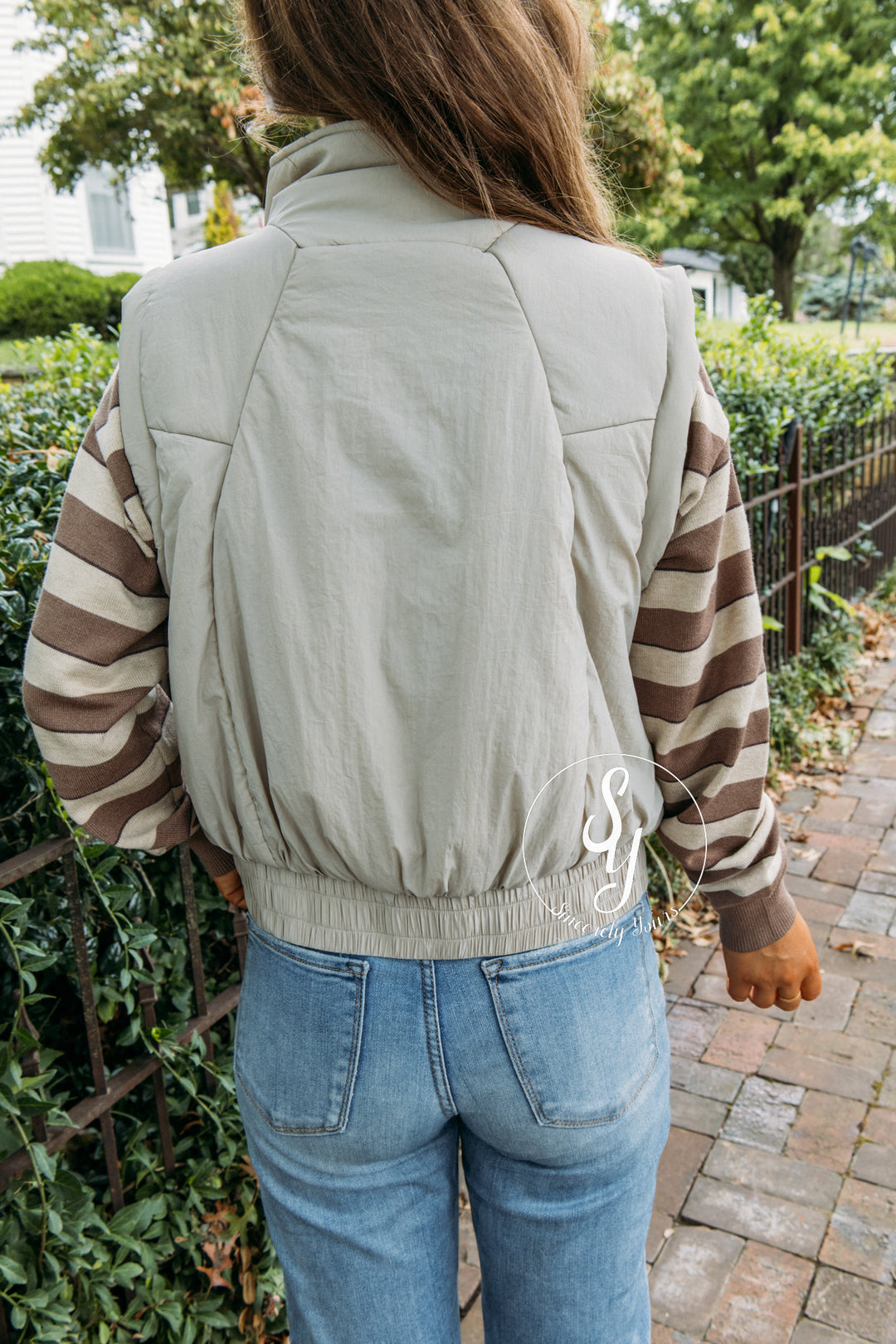 Simply Iconic Mock Neck Vest - Cement