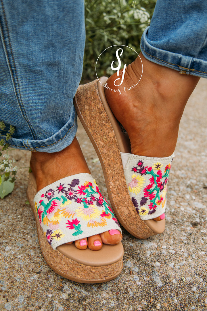 Layla Stitched Flower Sandal - Multi