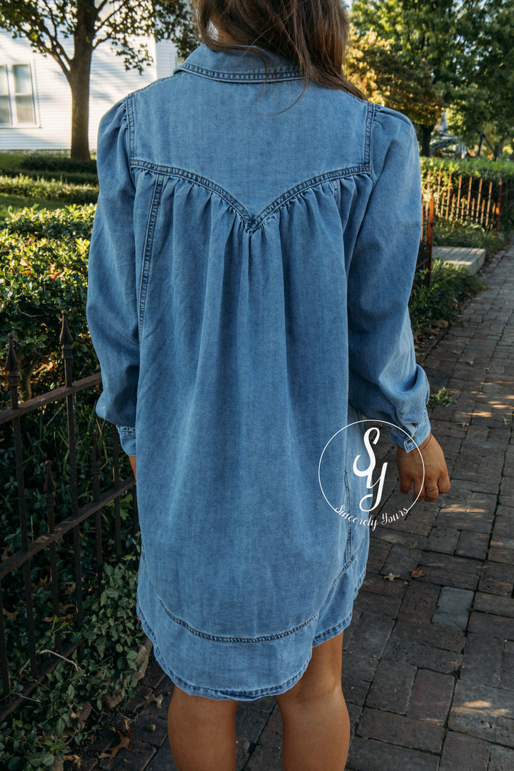Feel The Chill Dress - Sunwashed Blue