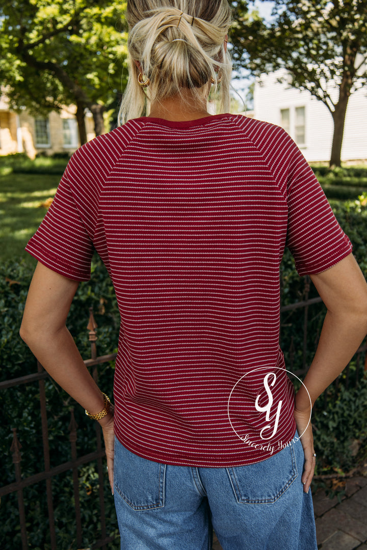 For The Chill Moment Top - Dark Red
