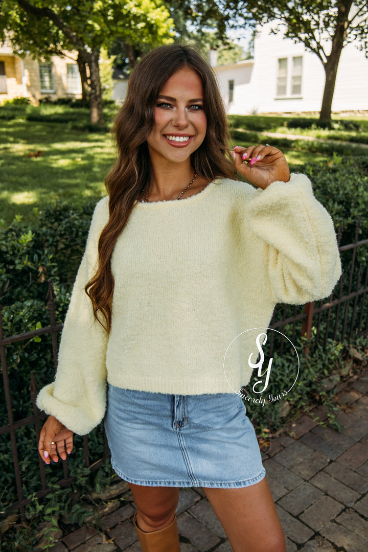 Signature Sweater - Yellow