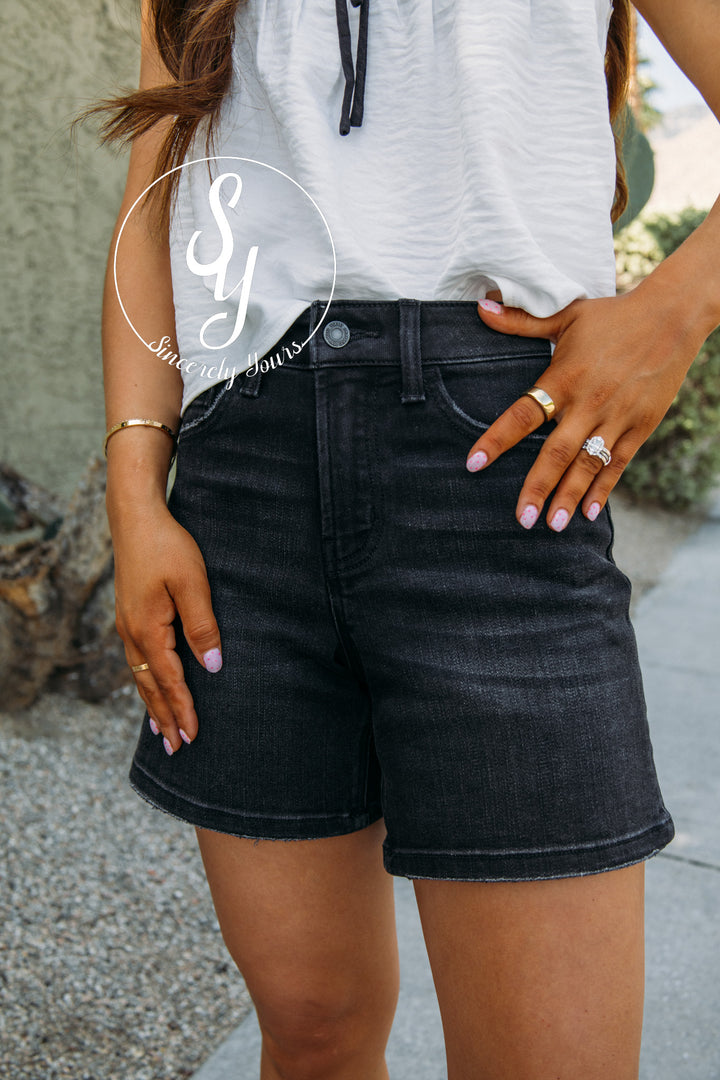 Lotus Shorts - Black