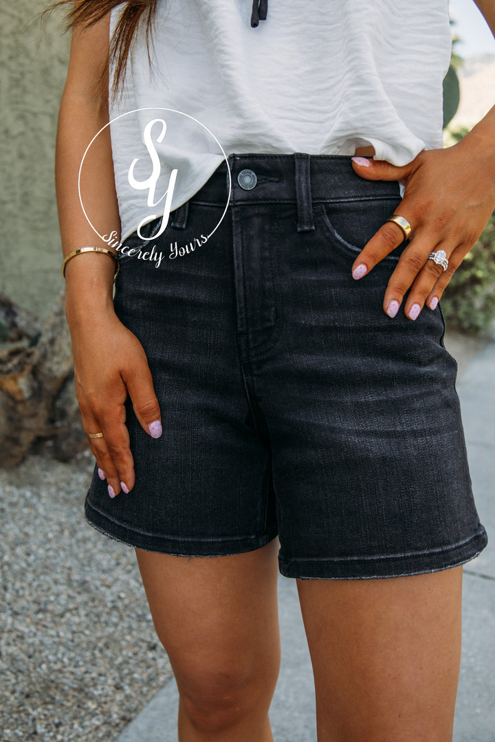 Lotus Shorts - Black