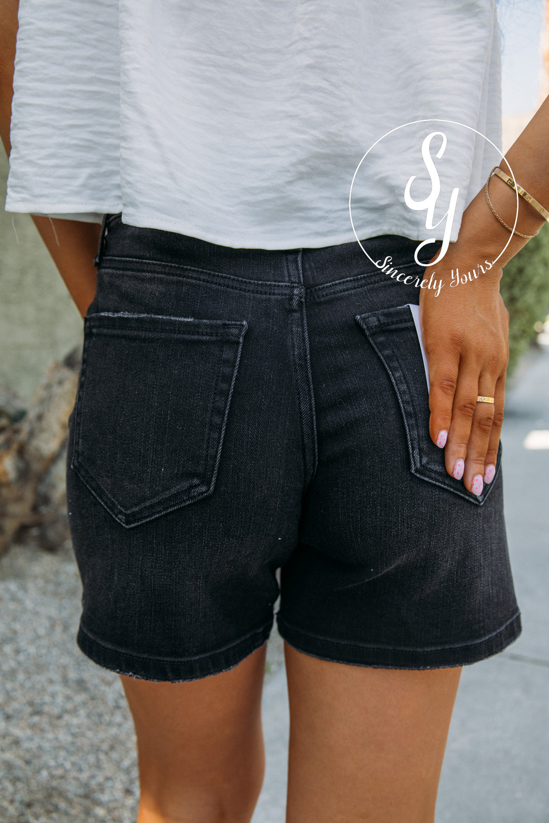 Lotus Shorts - Black