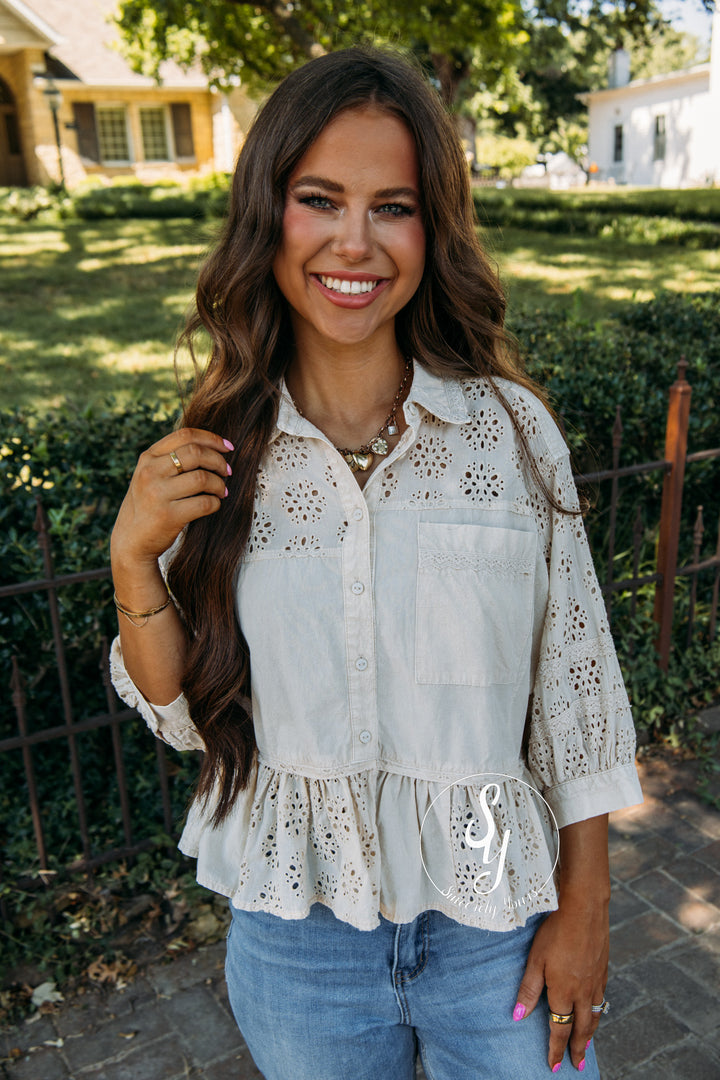 Eyelet Love Top - Sandshell