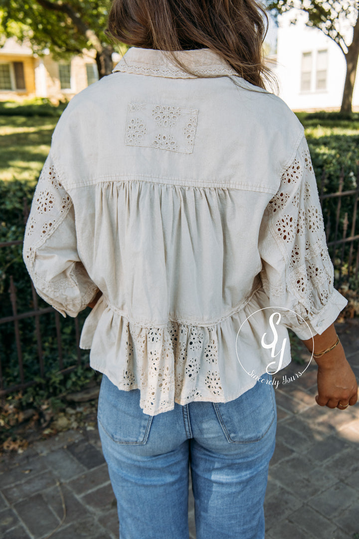 Eyelet Love Top - Sandshell