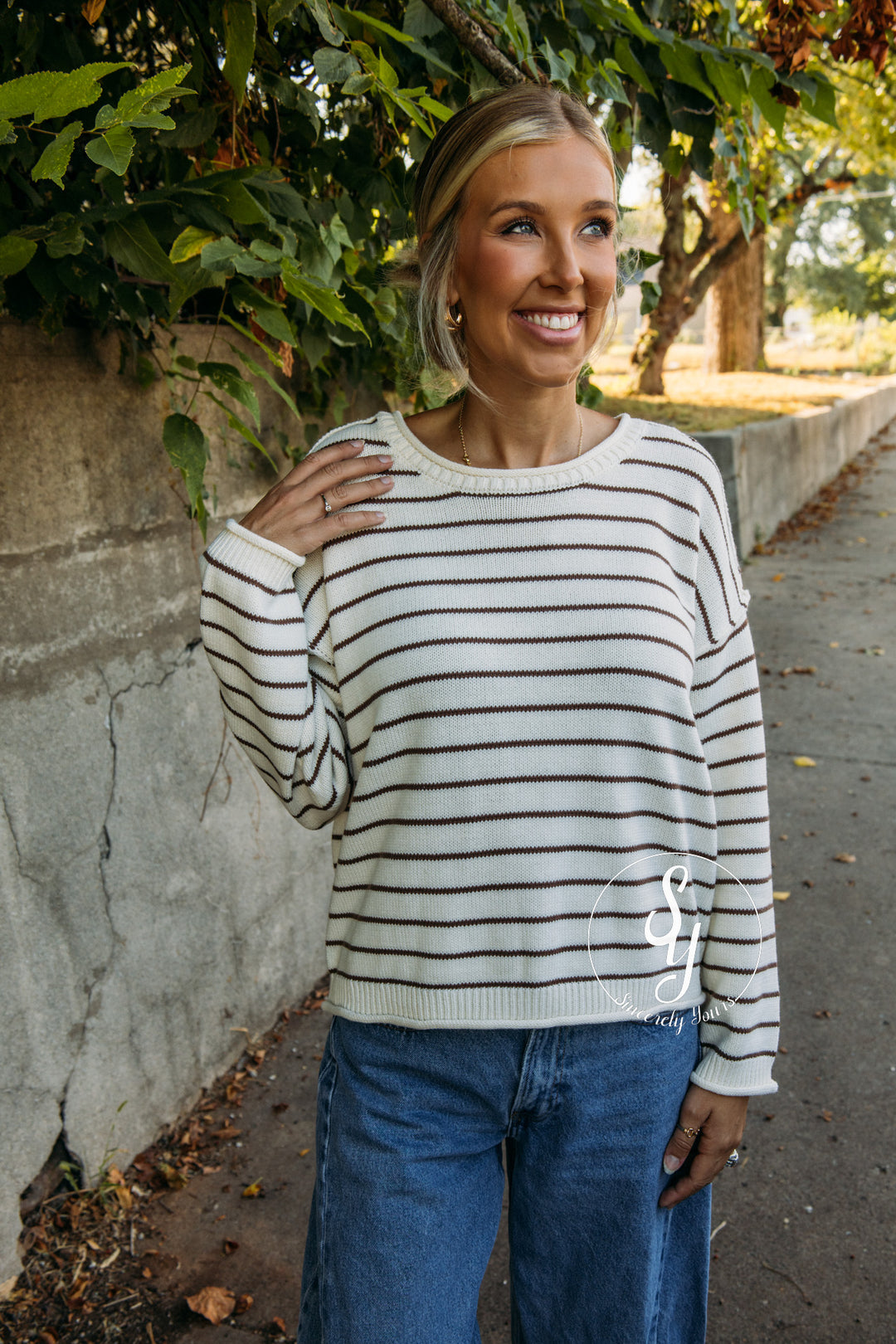 Hello There Sweater - Cream