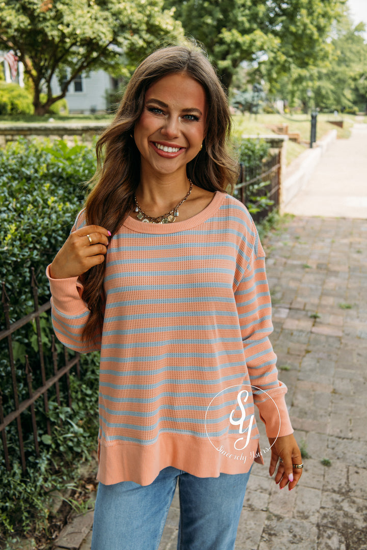 Casual Crush Top - Salmon Light Blue