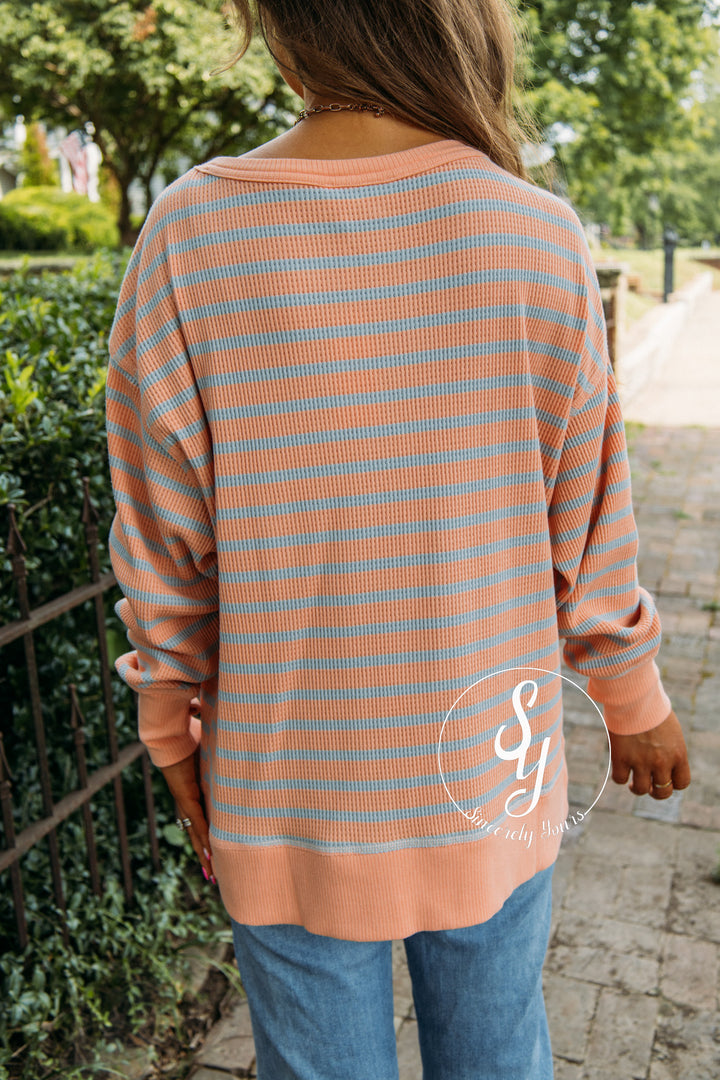Casual Crush Top - Salmon Light Blue