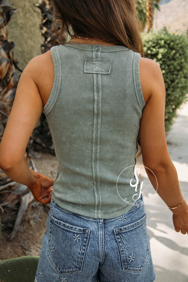 Final Touch Tank - Olive