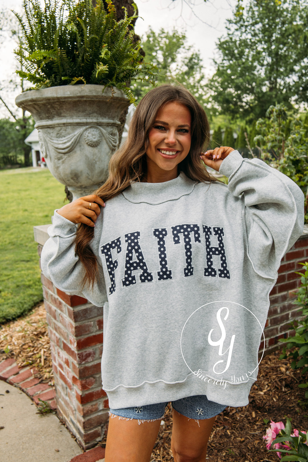 Faith Mock Neck - Grey/Polka Dot