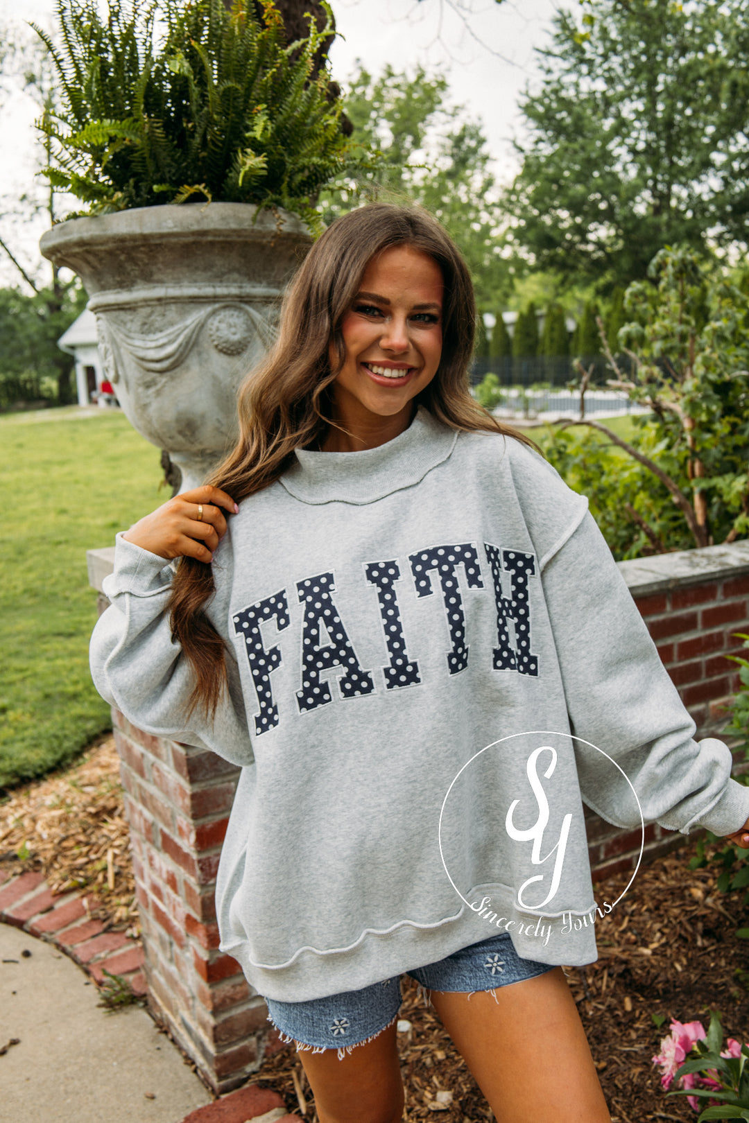 Faith Mock Neck - Grey/Polka Dot