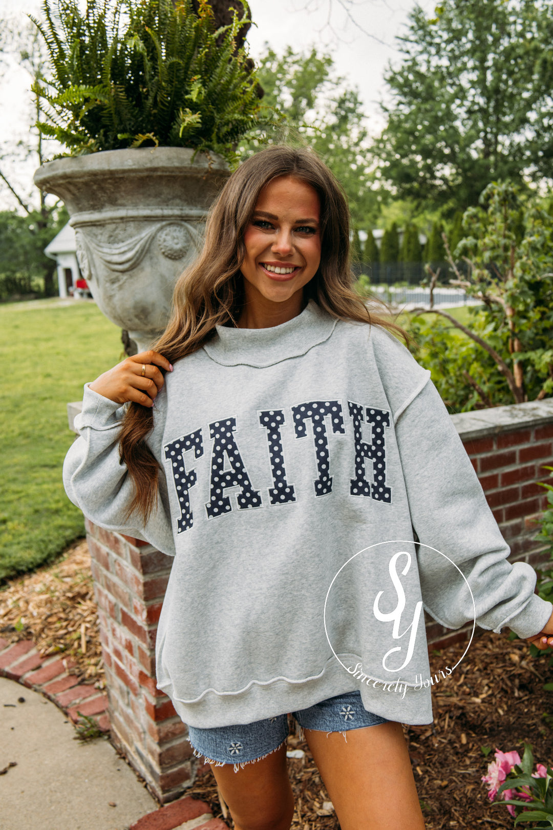 Faith Mock Neck - Grey/Polka Dot