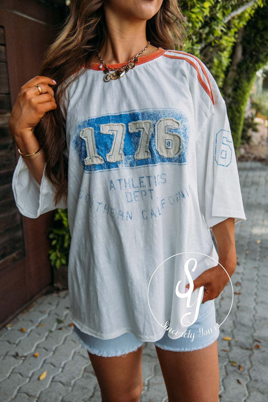 Athletic 1776 Graphic - White