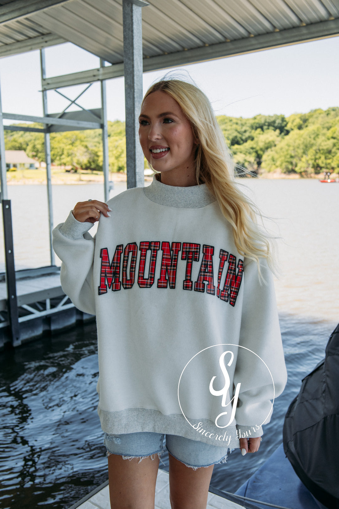 Lake and Mountain Reversible Mock Neck - Ash Grey