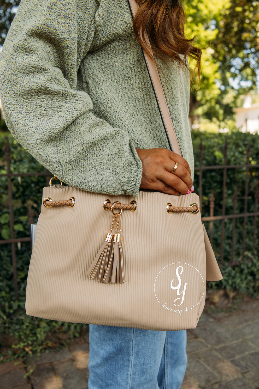 Clover Purse - Taupe
