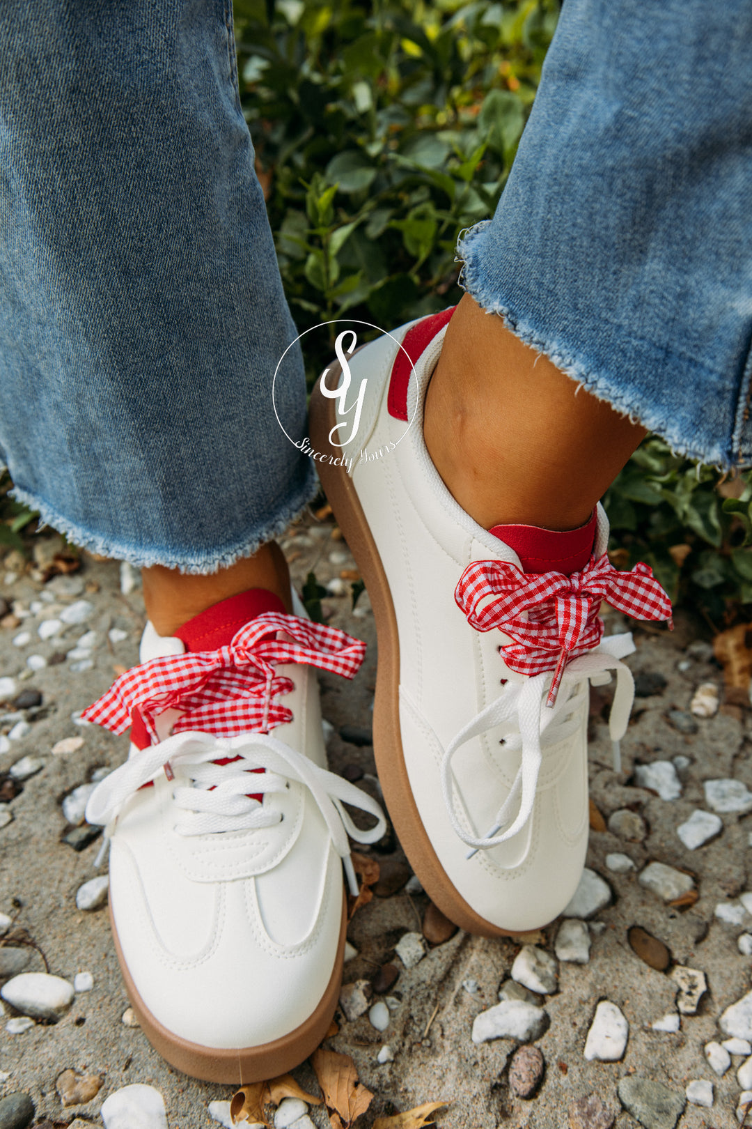 Weekend Walker Sneaker - White Red